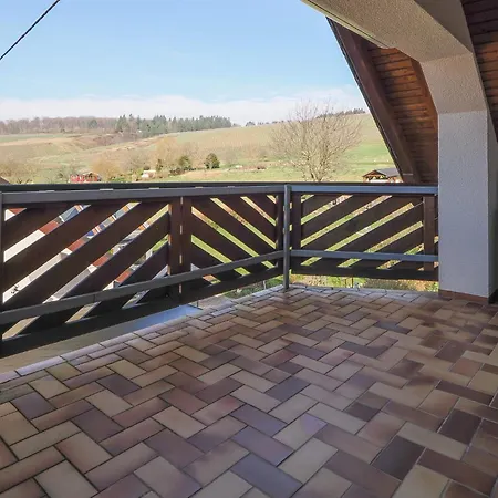 Haus Elfriede 招待所 4*